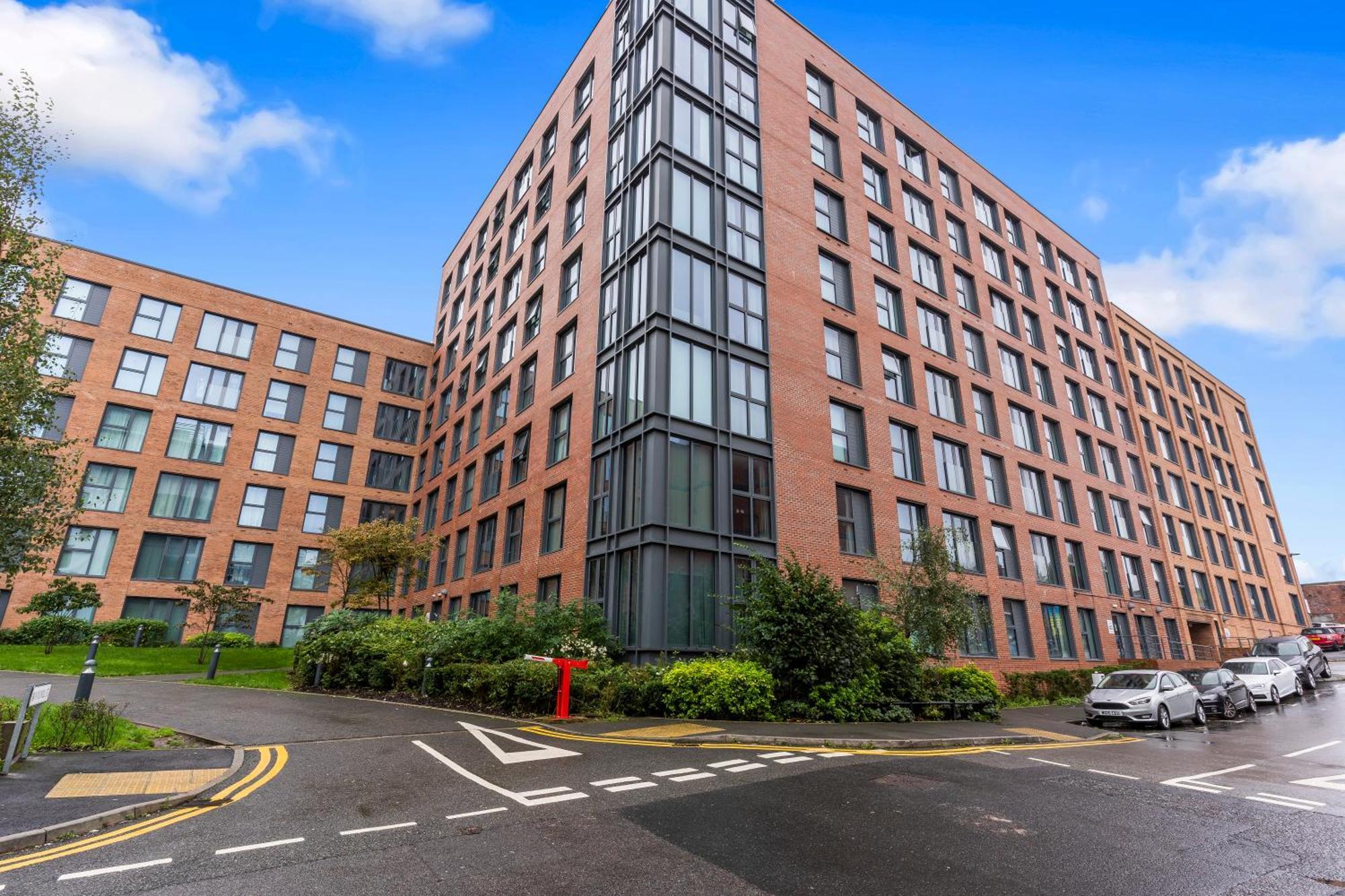 Shanti Suite - 2Bed 2Bath City Centre - Wifi - Netflix- Parking- Modern- Perfect For Family, Contractors, Leisure, Business By Shanti Nights Birmingham Exterior photo